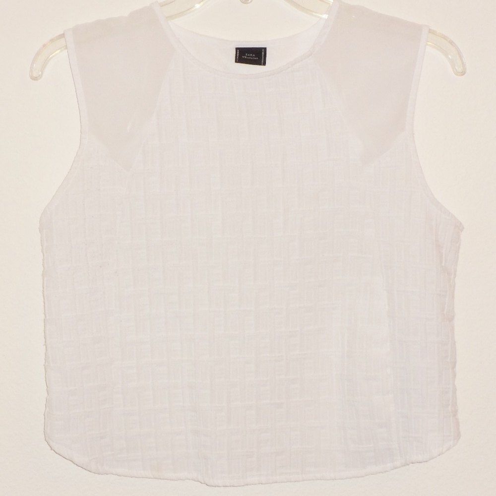 Zara Sleveless white crop blouse